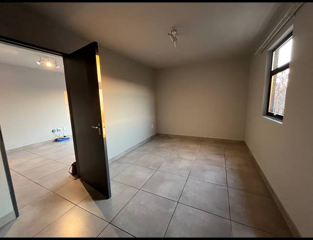 One bedroom flat in Circa Lynnwood